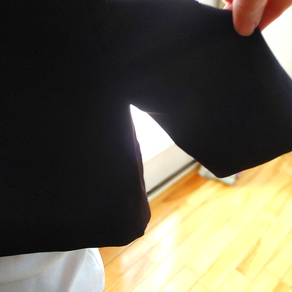 NWOT Short sleeve shall / jacket - Picture 4 of 6